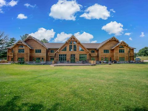 Tiny photo for 695 South Street 8 #8, Green Lake, WI 54941 (MLS # 1983174)