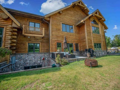 Tiny photo for 695 South Street 8 #8, Green Lake, WI 54941 (MLS # 1983174)