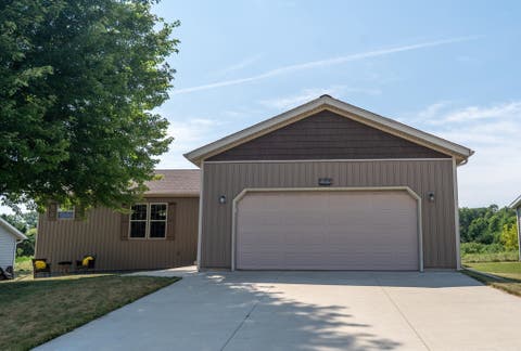 Photo of 511 White Spruce Avenue, Baraboo, WI 53913 (MLS # 2029307)