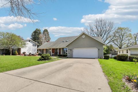 Photo of 5604 Maldwyn Lane, Madison, WI 53716 (MLS # 2020763)