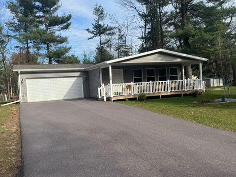 Photo of 116 RED OAK Drive, Lake Delton, WI 53965 (MLS # 2021267)