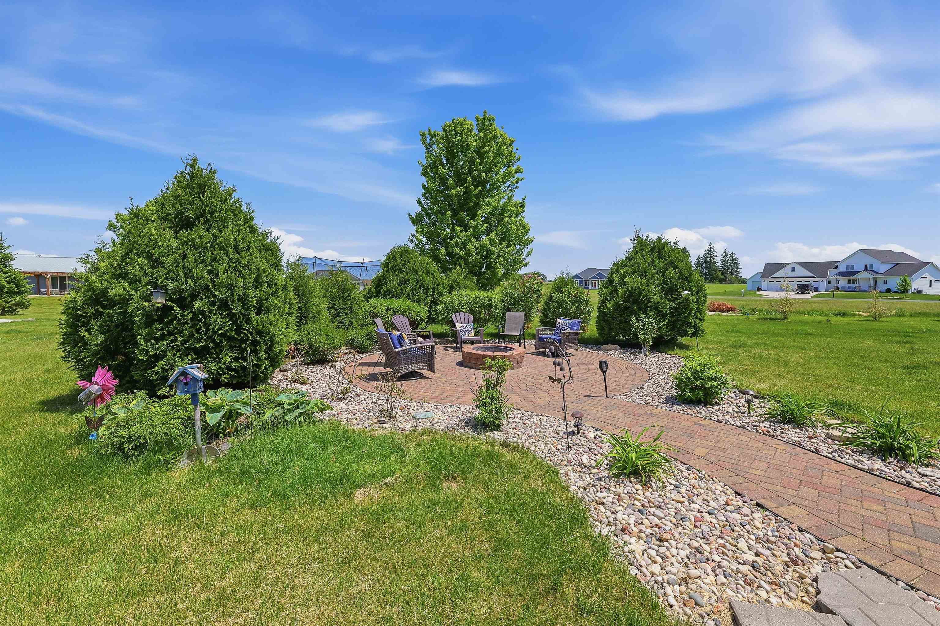 N6350 Tradewinds Circle