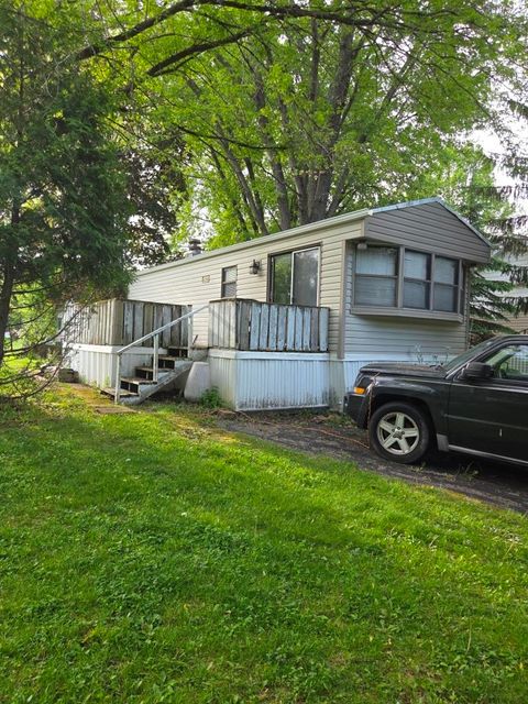Photo of 381 Skyline Drive, Edgerton, WI 53534 (MLS # 2023742)