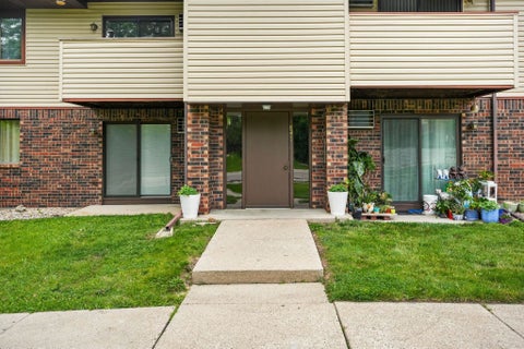 Photo of 841 N Gammon Road D #D, Madison, WI 53717 (MLS # 2026332)