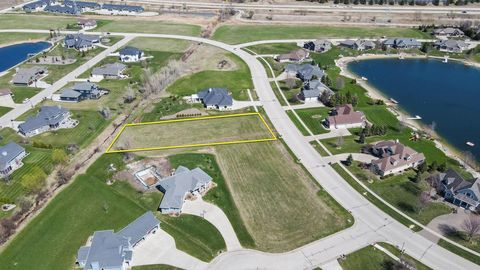 Photo of 436 N COUNTRY Lane, Fond Du Lac, WI 54935 (MLS # NE50307628)