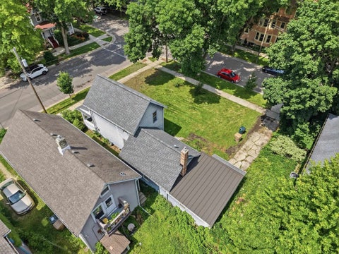 Photo of 1153 Jenifer Street, Madison, WI 53703 (MLS # 2031903)