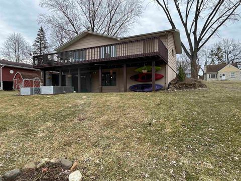 Photo of 731 N Main Street, Columbus, WI 53925 (MLS # 2018649)