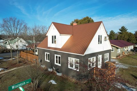 Photo of 320 Wisconsin Avenue, Boscobel, WI 53805 (MLS # 2014310)