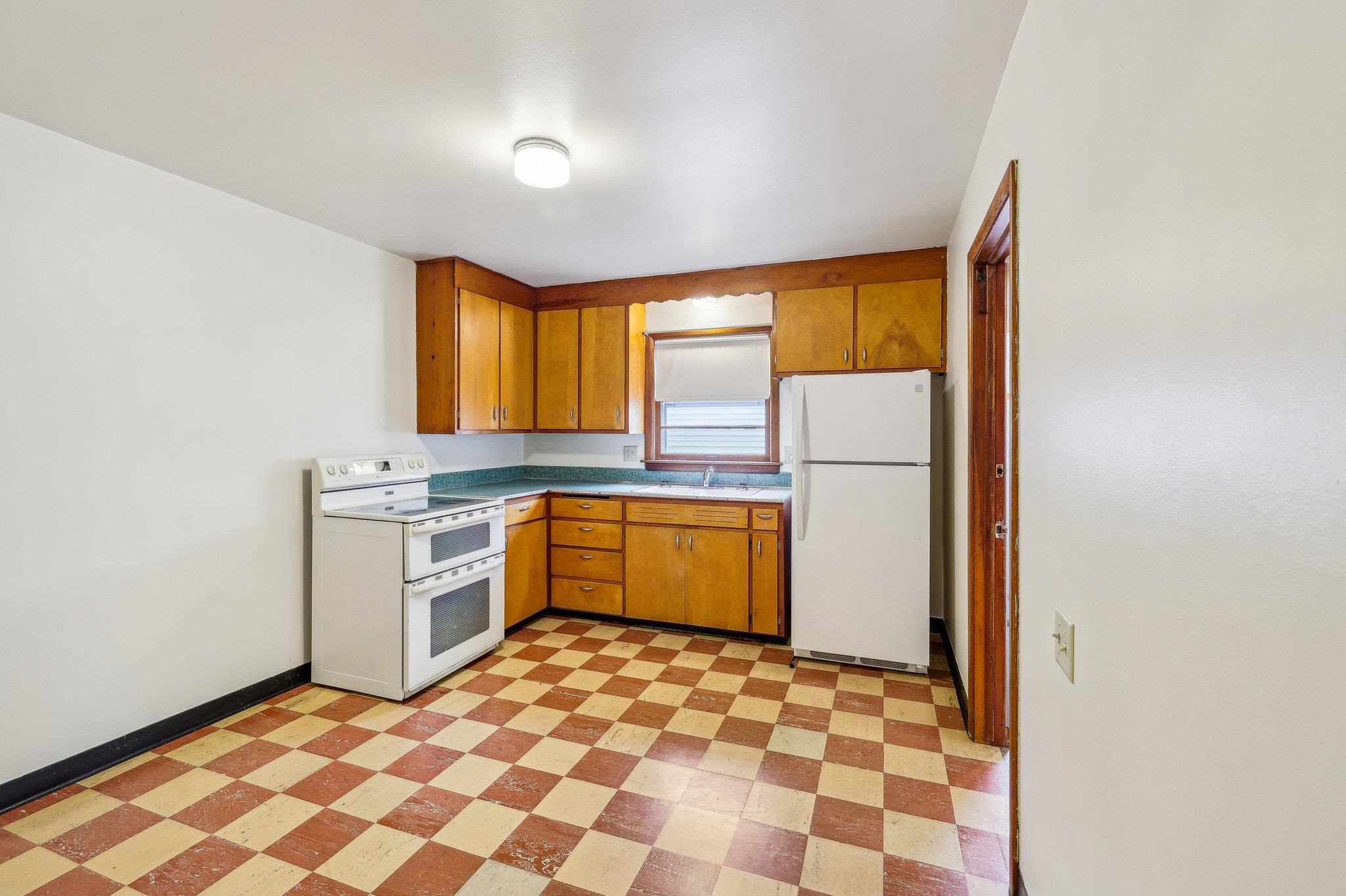 Madison, Wisconsin 53714, United States, 4 Bedrooms Bedrooms, ,2 BathroomsBathrooms,Residential,Pending,134342