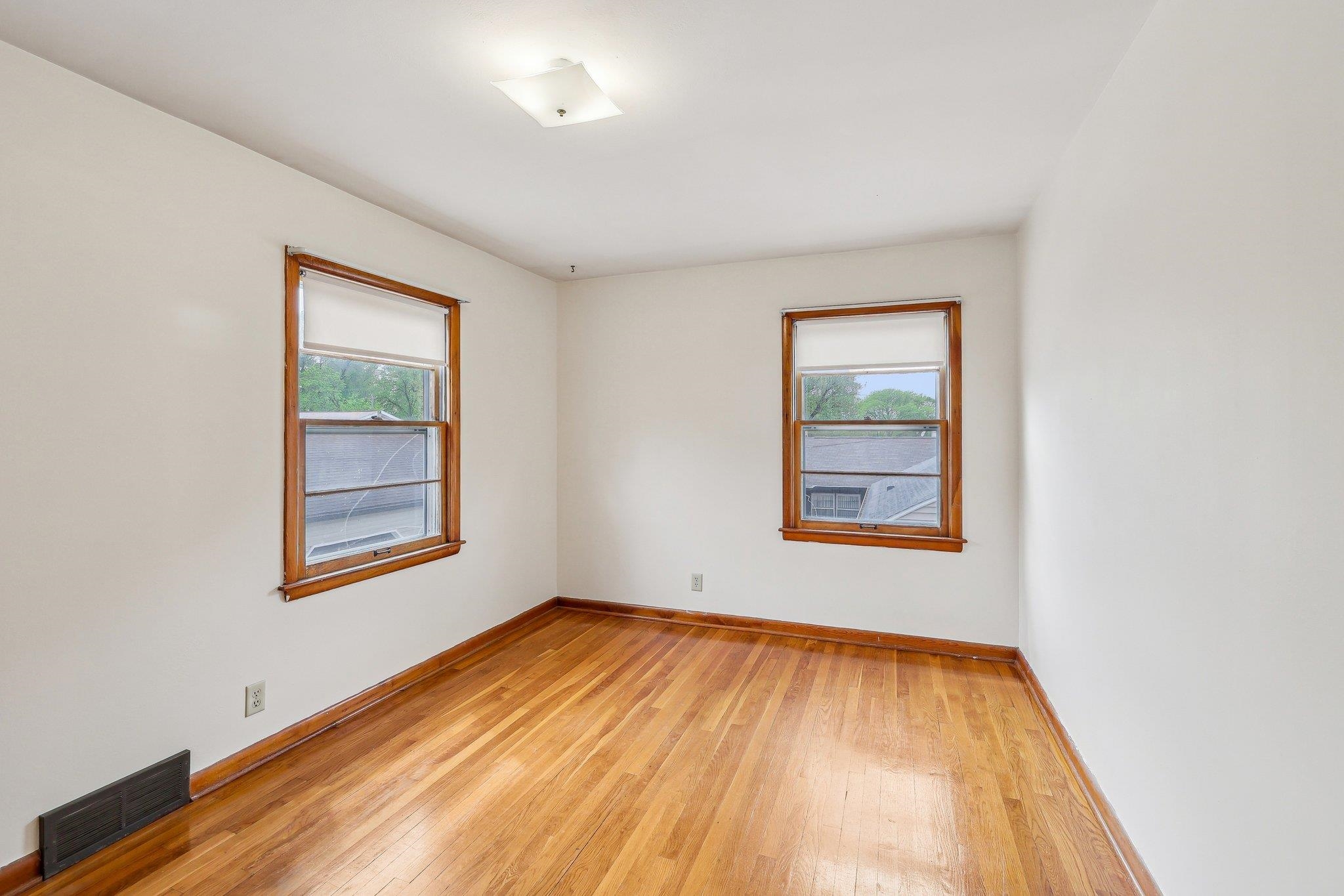 Madison, Wisconsin 53714, United States, 4 Bedrooms Bedrooms, ,2 BathroomsBathrooms,Residential,Pending,134342