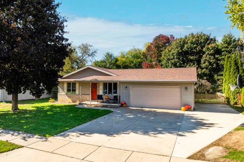 Photo of 656 Hilltop Lane, Ripon, WI 54971 (MLS # 2034644)