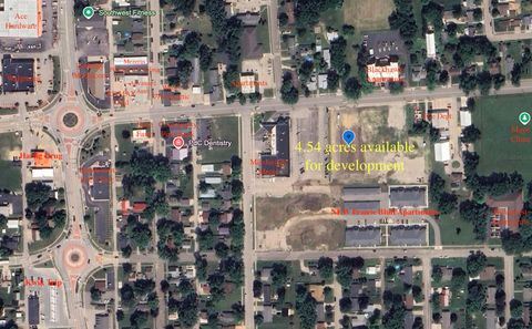 Photo of 700 E Blackhawk Avenue, Prairie Du Chien, WI 53821 (MLS # 1985421) Photo of 700 E Blackhawk Avenue, Prairie Du Chien, WI 53821 (MLS # 1985421)