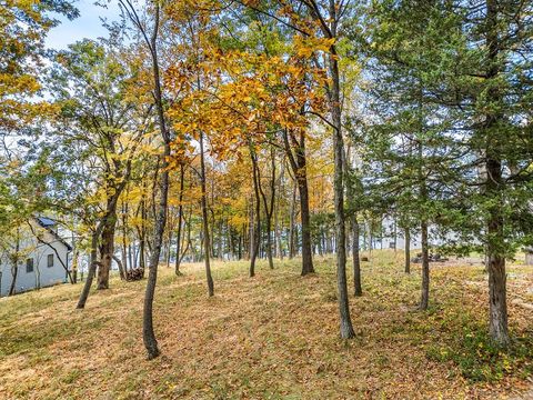 Tiny photo for L2 Oakwood Avenue, Green Lake, WI 54941 (MLS # 1987548)