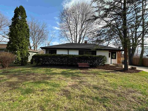 Photo of 5009 E Buckeye Road, Madison, WI 53716 (MLS # 2020404)