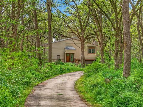Photo of 10671 W Oak Ridge Road, Evansville, WI 53536 (MLS # 2022079)