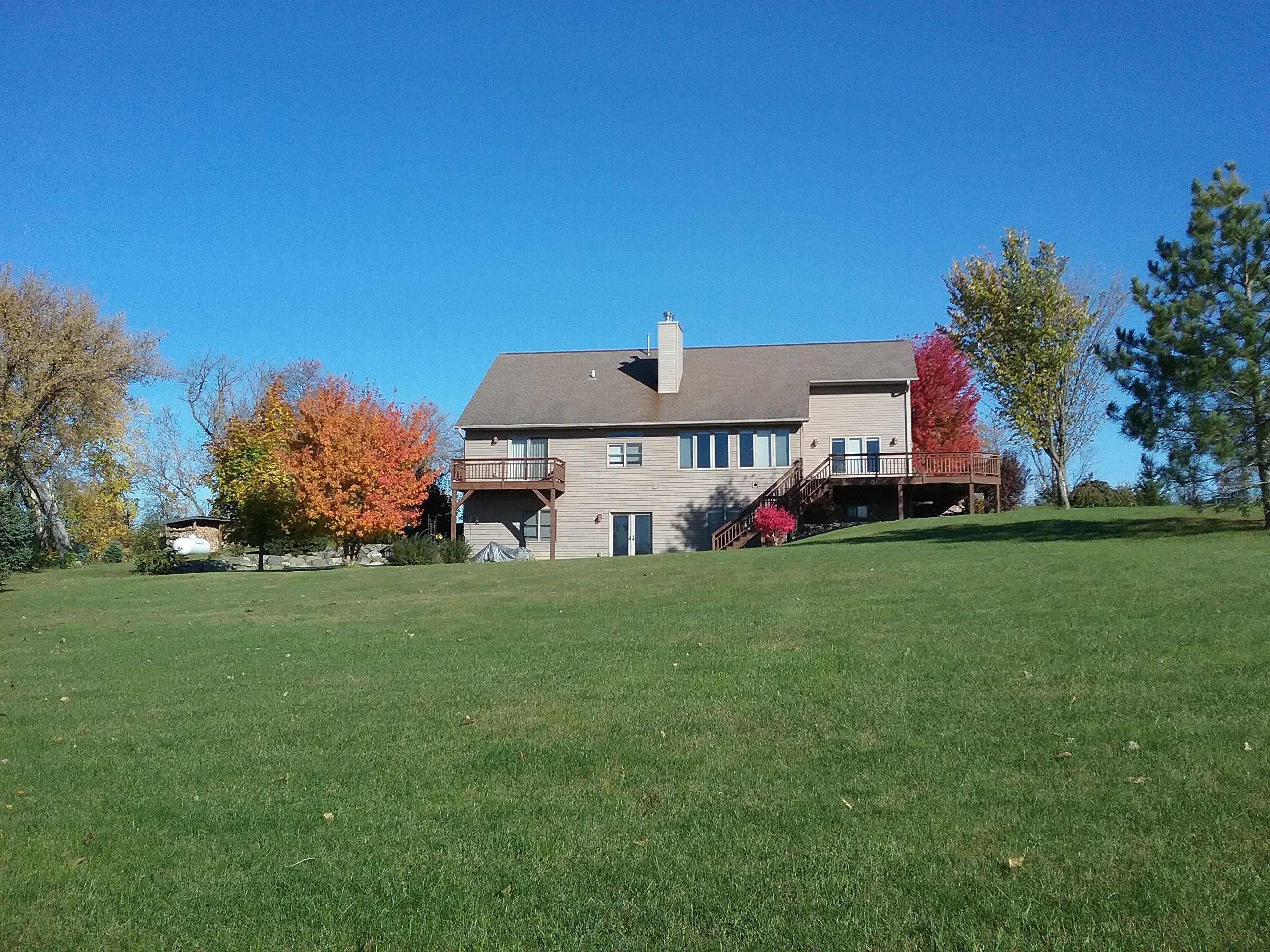 Reeseville, Wisconsin 53579, United States, 3 Bedrooms Bedrooms, ,3 BathroomsBathrooms,Residential,Active,93157