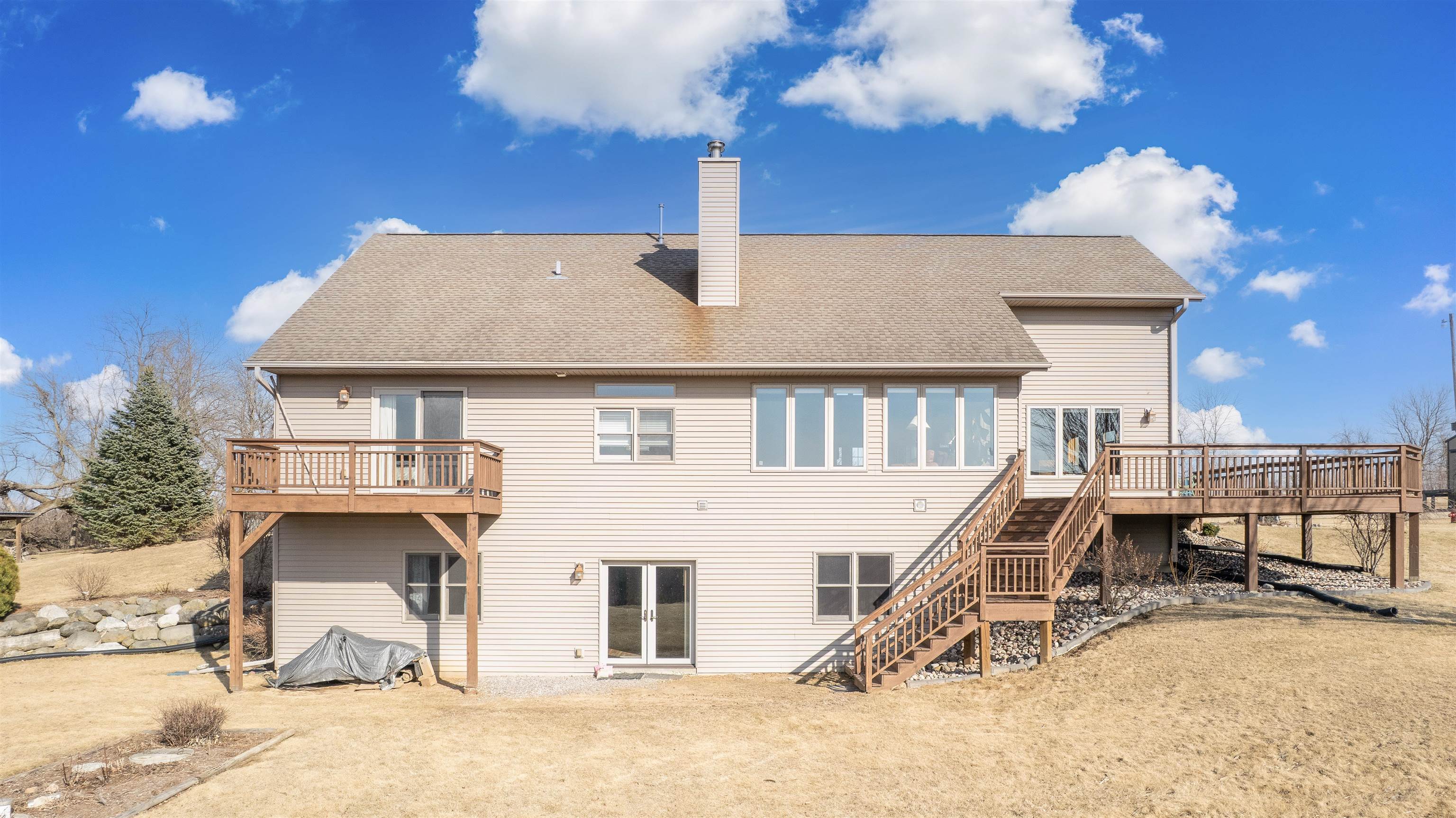 Reeseville, Wisconsin 53579, United States, 3 Bedrooms Bedrooms, ,3 BathroomsBathrooms,Residential,Active,93157