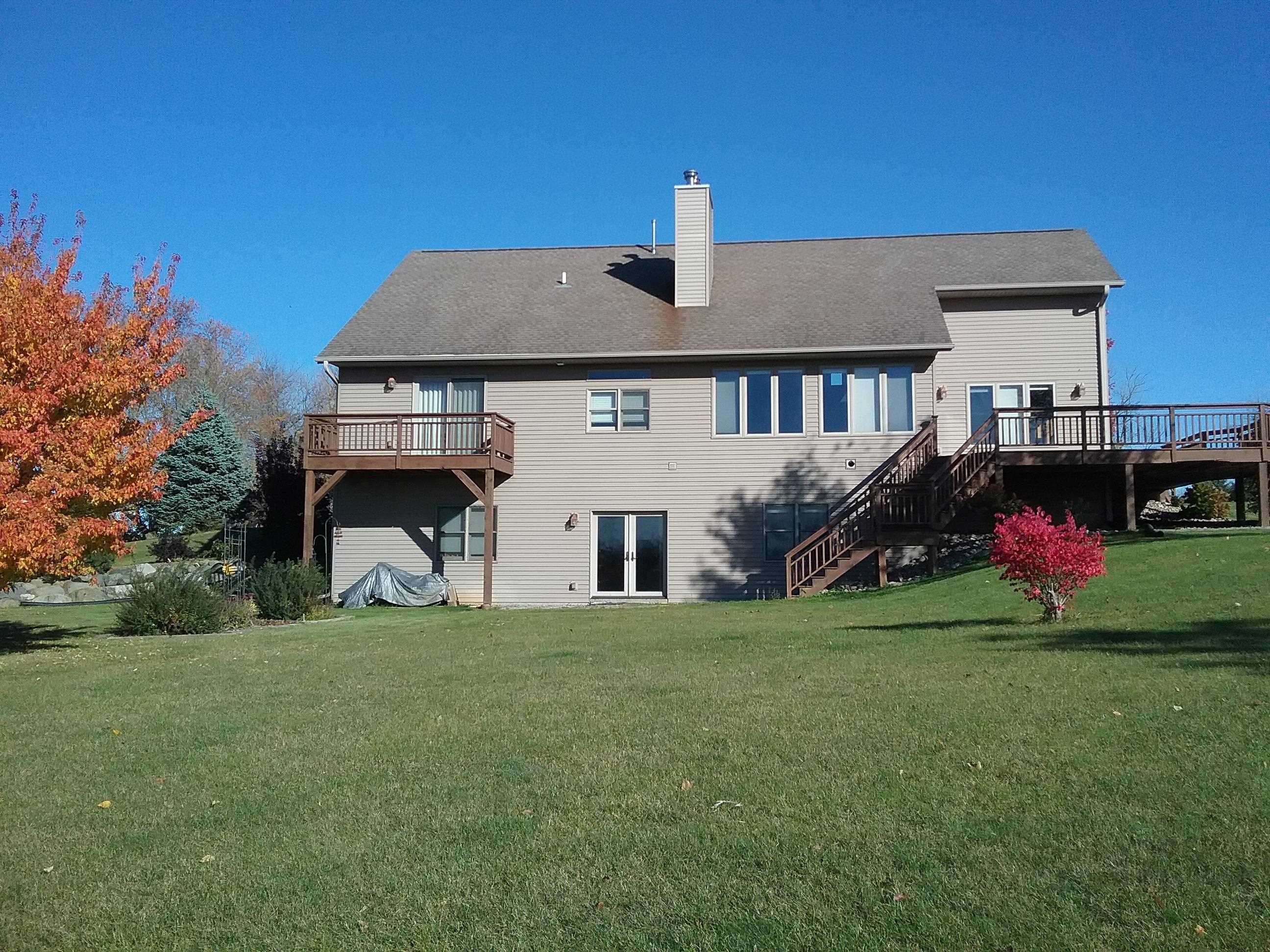 Reeseville, Wisconsin 53579, United States, 3 Bedrooms Bedrooms, ,3 BathroomsBathrooms,Residential,Active,93157