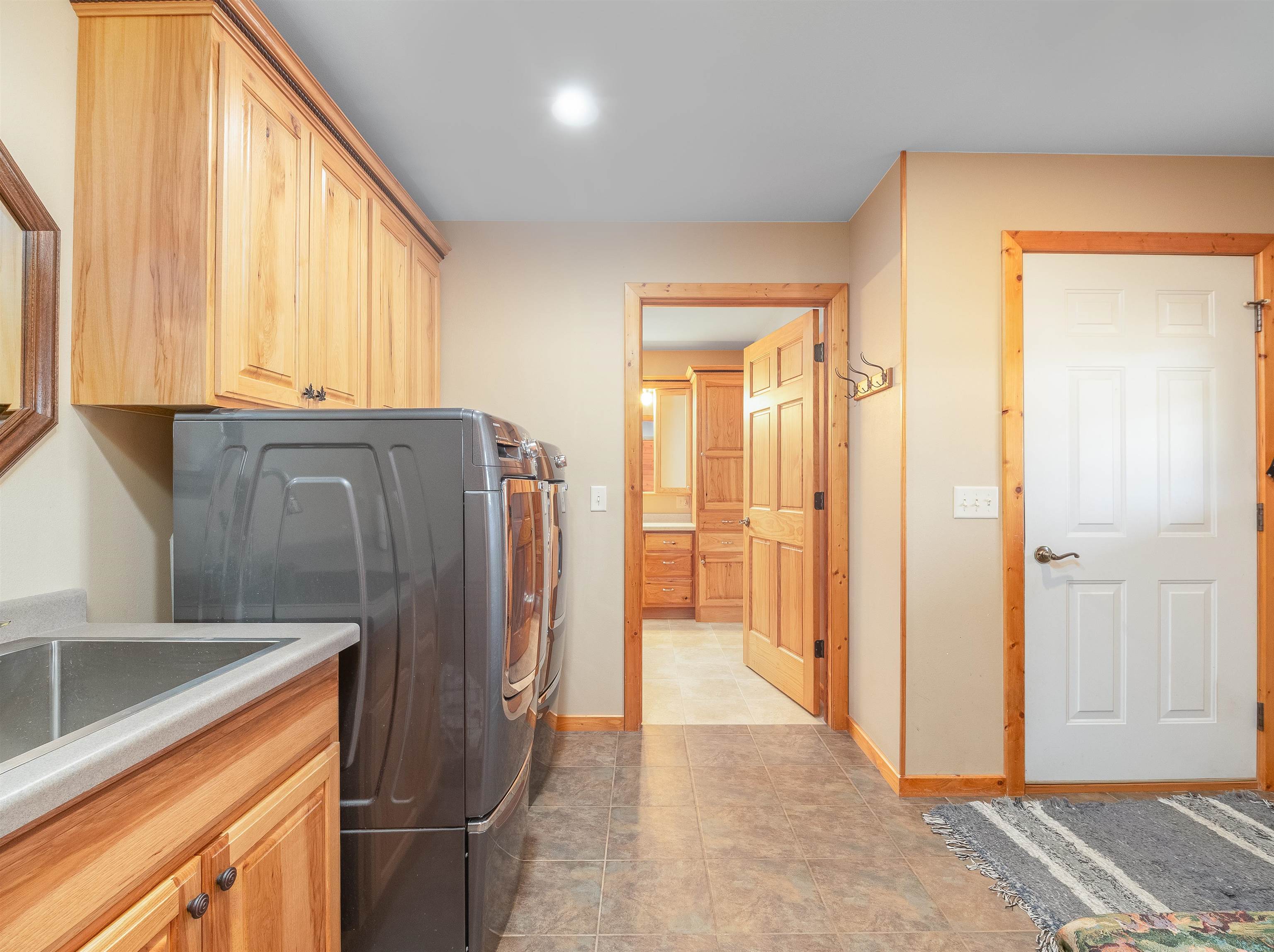 Reeseville, Wisconsin 53579, United States, 3 Bedrooms Bedrooms, ,3 BathroomsBathrooms,Residential,Active,93157