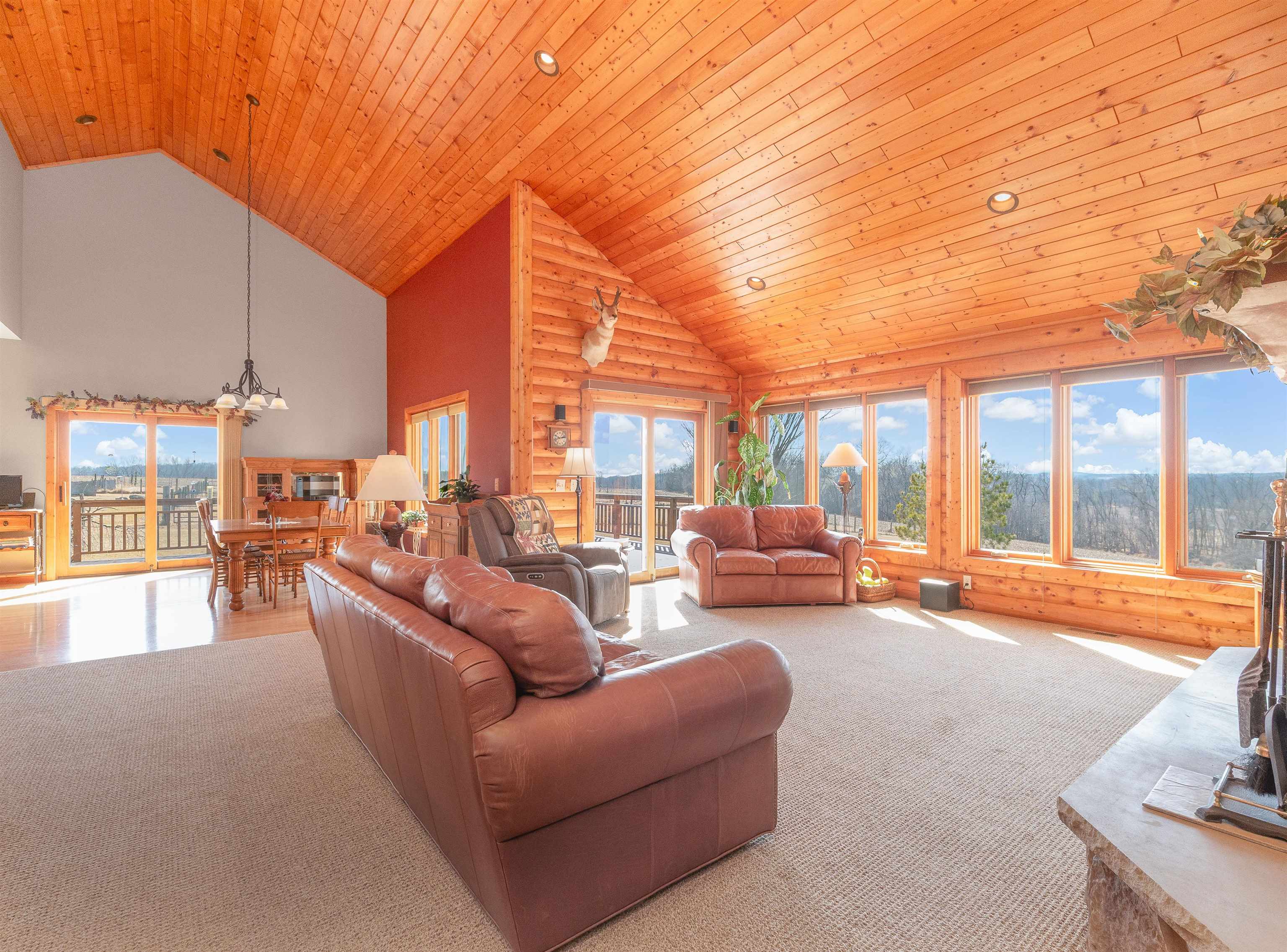 Reeseville, Wisconsin 53579, United States, 3 Bedrooms Bedrooms, ,3 BathroomsBathrooms,Residential,Active,93157