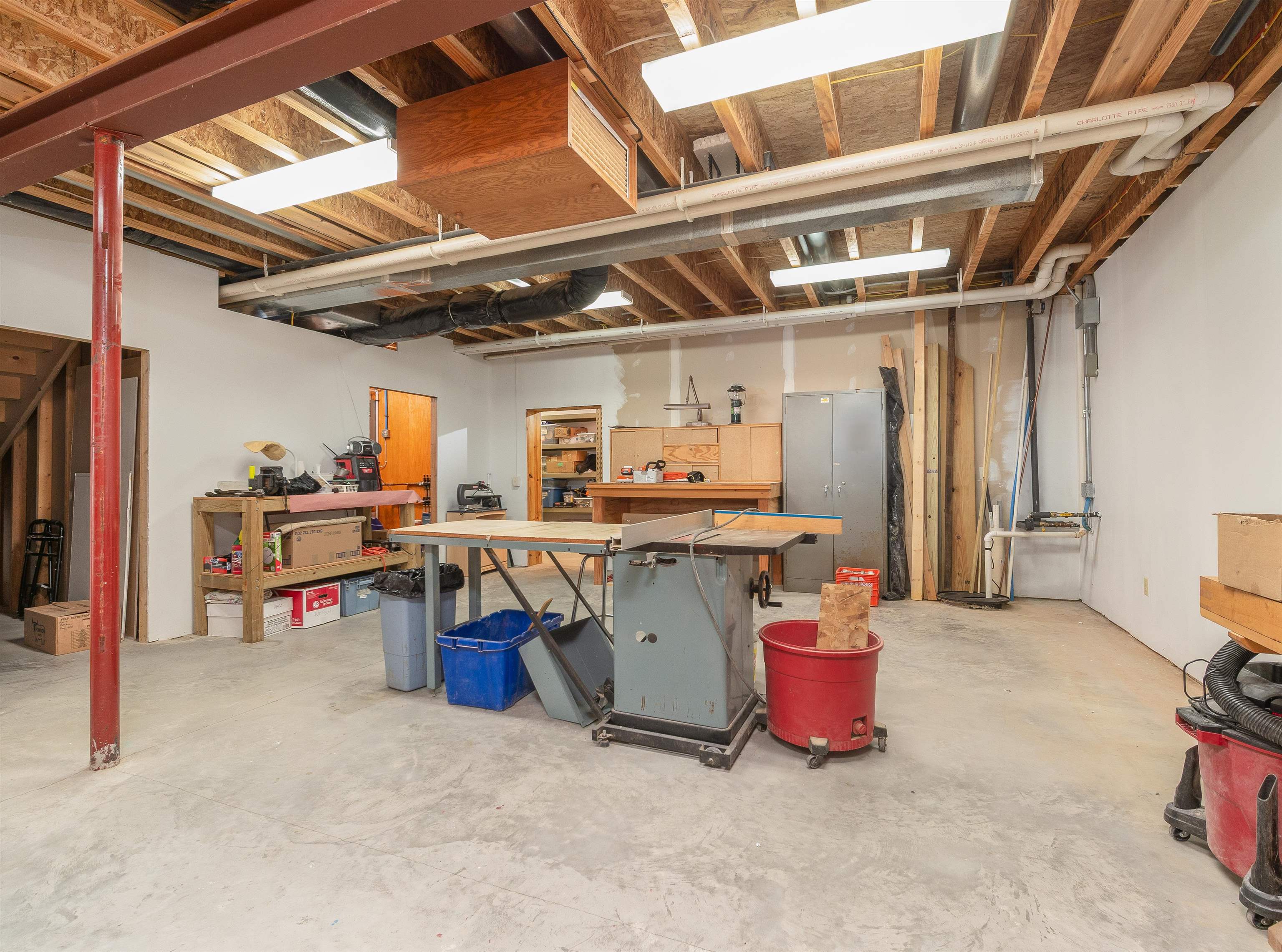 Reeseville, Wisconsin 53579, United States, 3 Bedrooms Bedrooms, ,3 BathroomsBathrooms,Residential,Active,93157