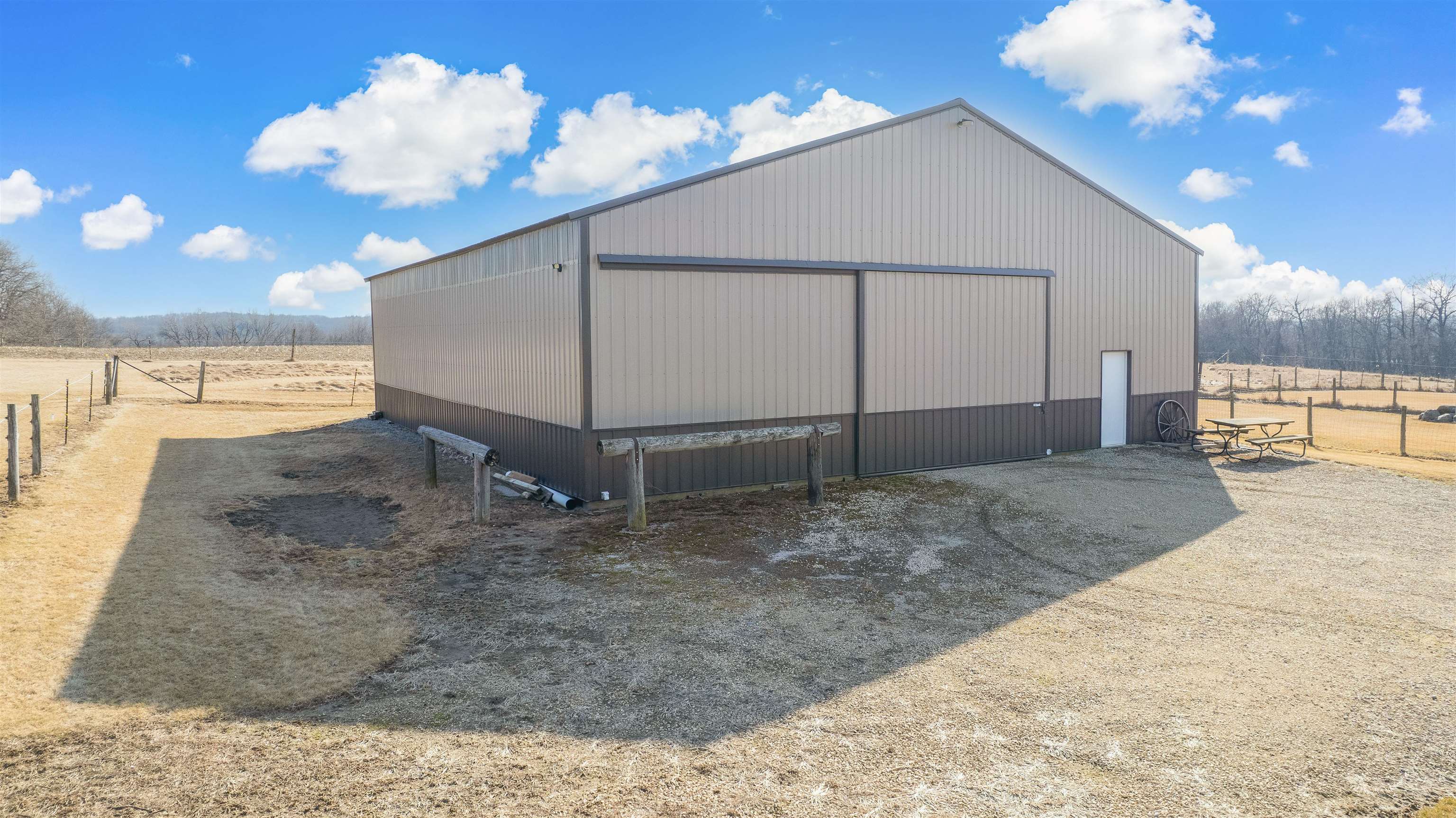 Reeseville, Wisconsin 53579, United States, 3 Bedrooms Bedrooms, ,3 BathroomsBathrooms,Residential,Active,93157