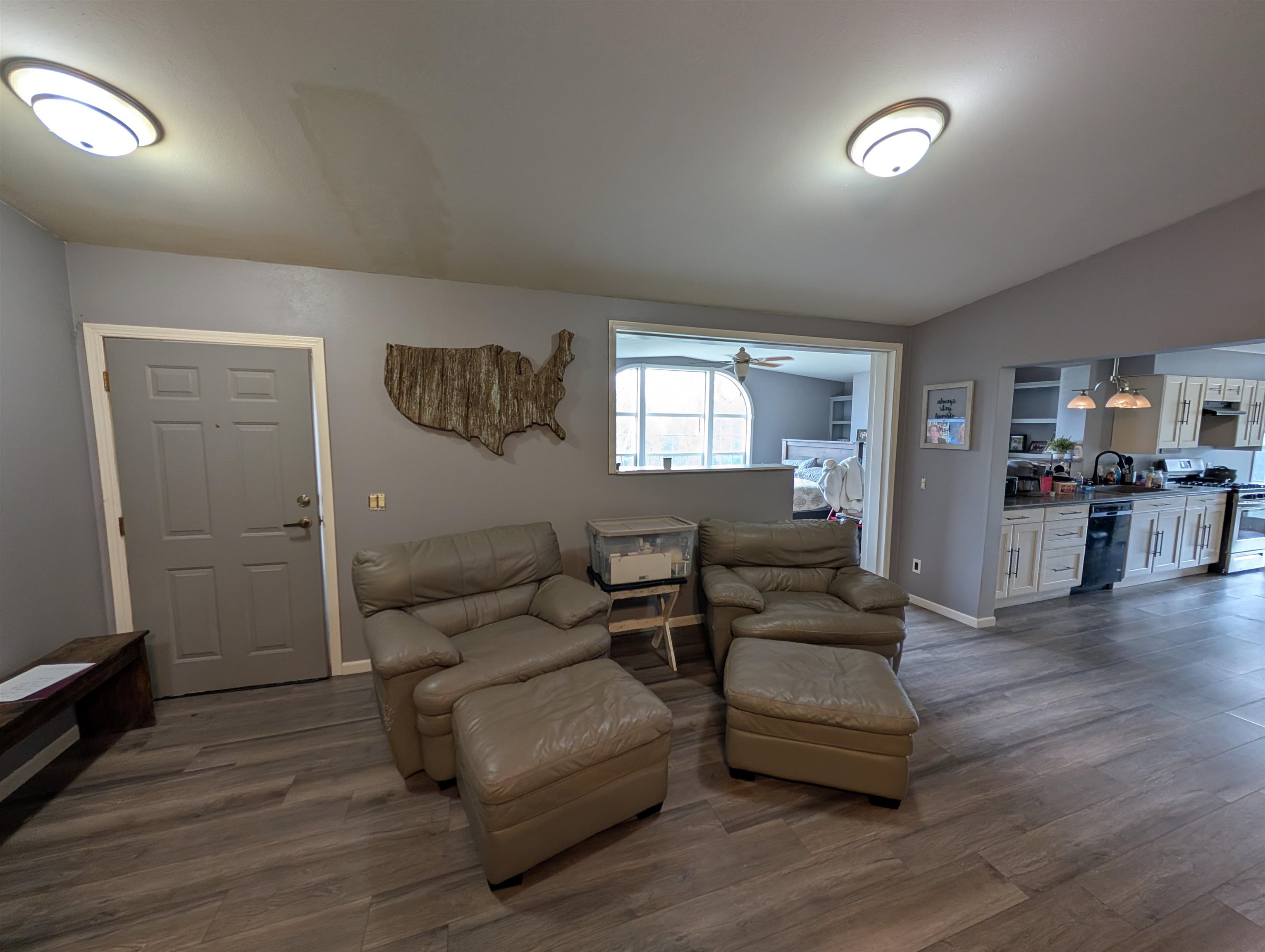 Wisconsin Dells, Wisconsin 53965, United States, 3 Bedrooms Bedrooms, ,2 BathroomsBathrooms,Residential,Pending,121298