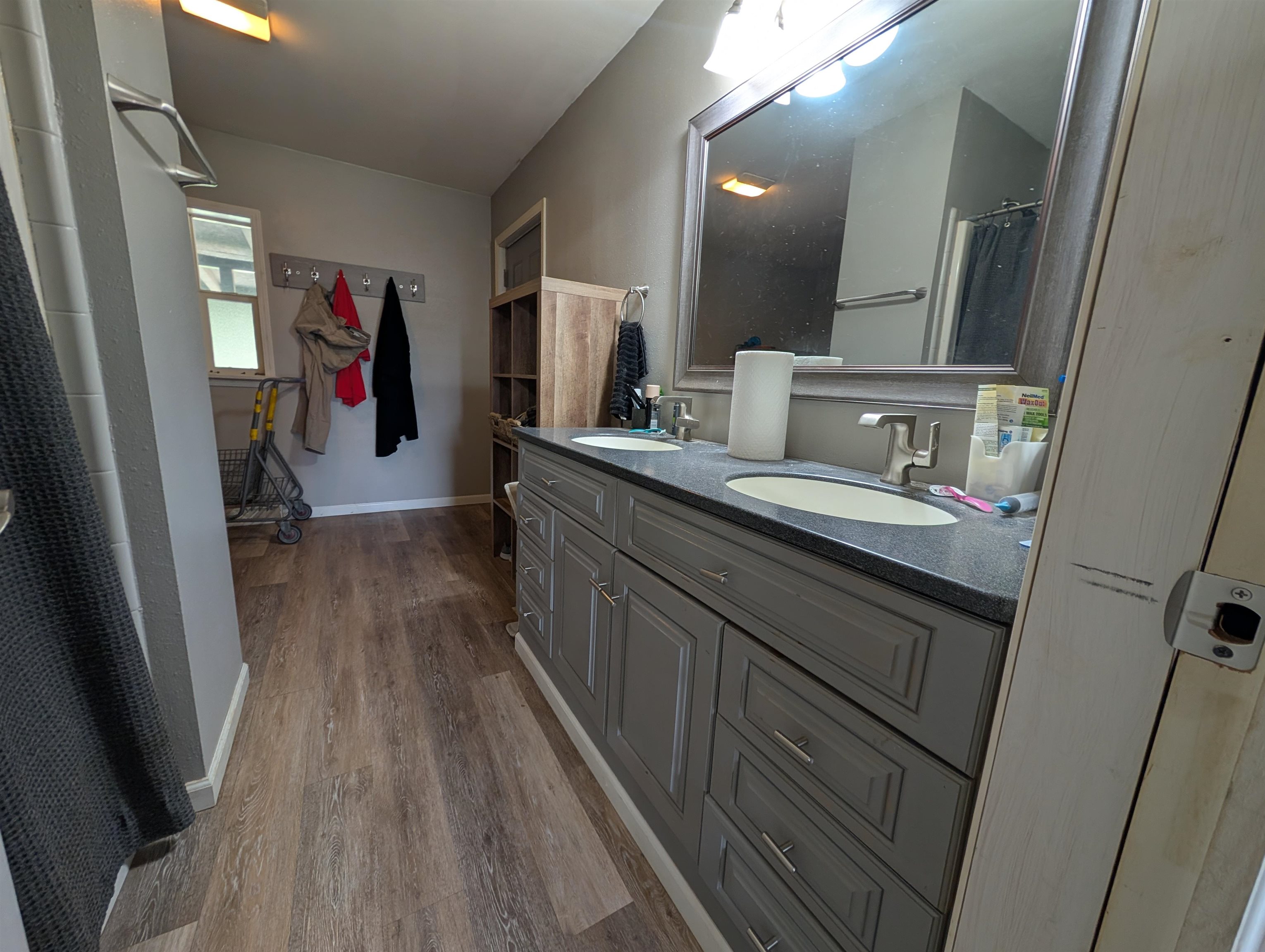 Wisconsin Dells, Wisconsin 53965, United States, 3 Bedrooms Bedrooms, ,2 BathroomsBathrooms,Residential,Pending,121298