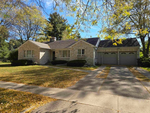 Photo of 6817 South Avenue, Middleton, WI 53562 (MLS # 2034624)