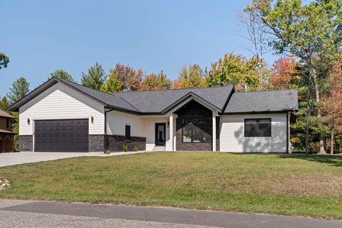 Photo of 383 Oakbrook Drive, Wisconsin Dells, WI 53965 (MLS # 2009883)