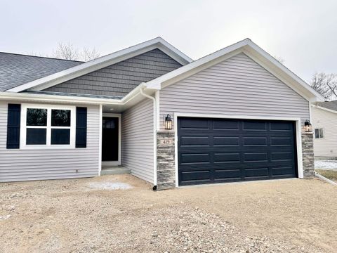 Photo of 141 Orchid Avenue, Stoughton, WI 53589 (MLS # 2025361)