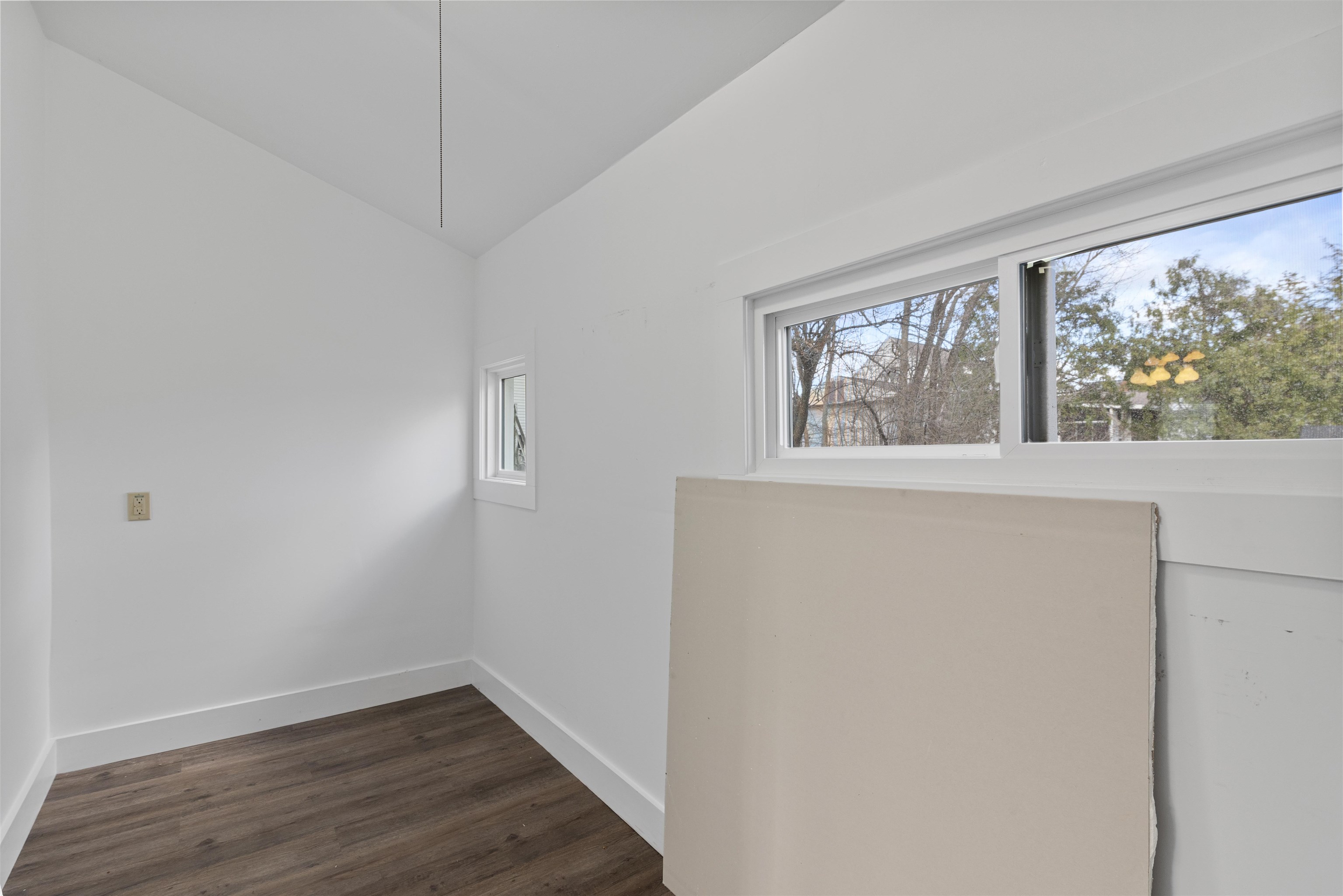 Footville, Wisconsin 53537, United States, 4 Bedrooms Bedrooms, ,2 BathroomsBathrooms,Residential,Active,106130