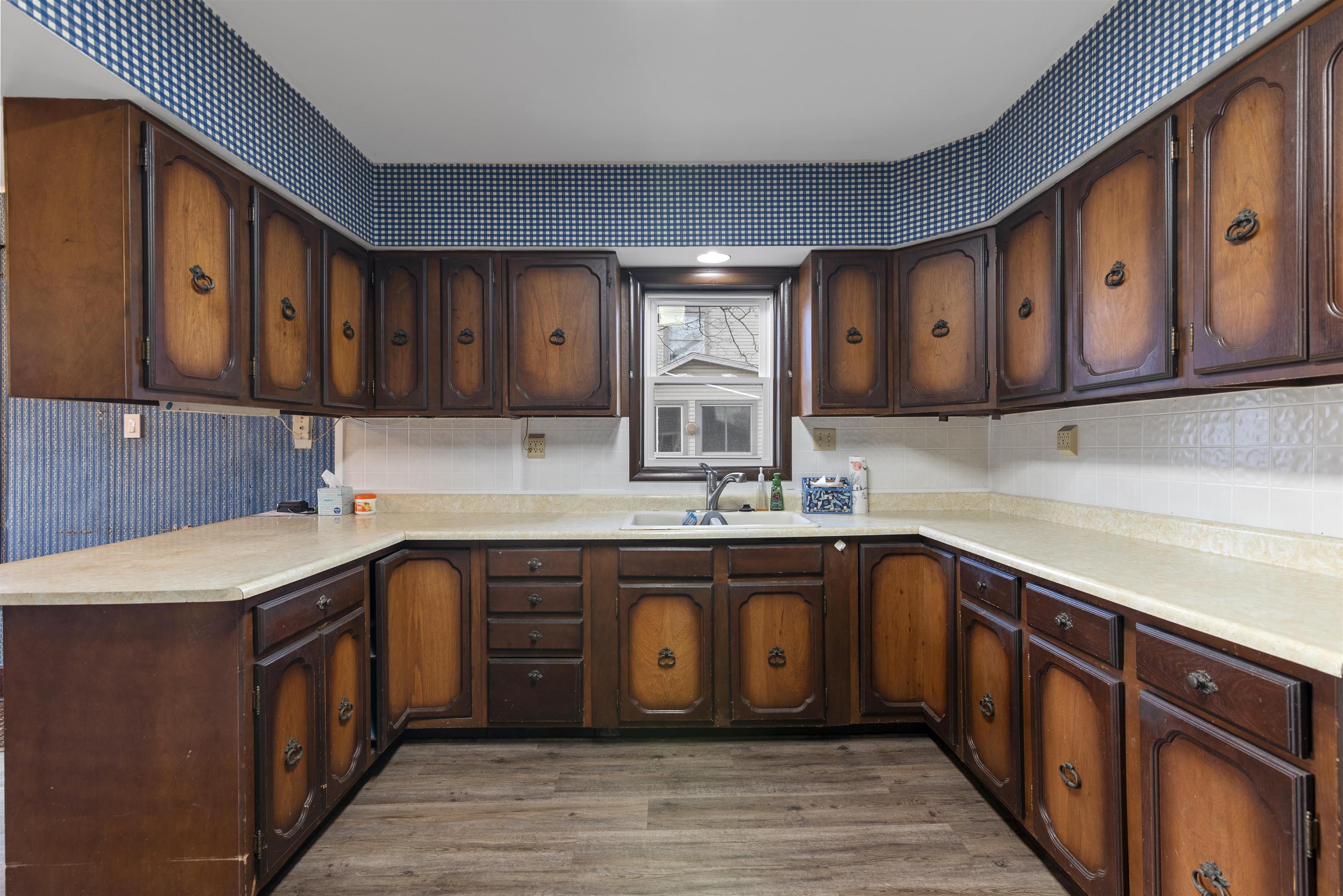 Footville, Wisconsin 53537, United States, 4 Bedrooms Bedrooms, ,2 BathroomsBathrooms,Residential,Active,106130