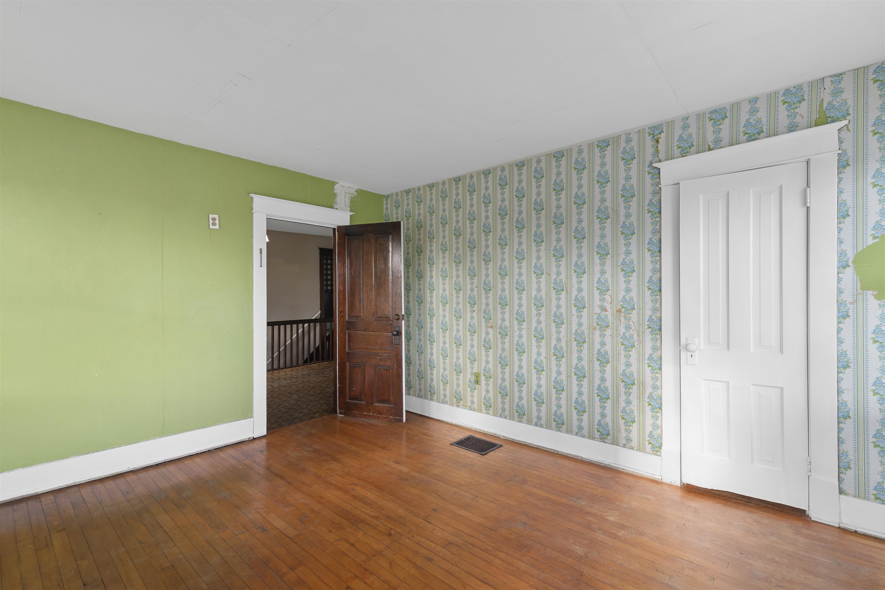 Footville, Wisconsin 53537, United States, 4 Bedrooms Bedrooms, ,2 BathroomsBathrooms,Residential,Active,106130