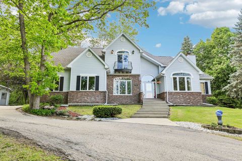 Photo of 3115 Hawks Haven Trail, DeForest, WI 53532 (MLS # 2023967)