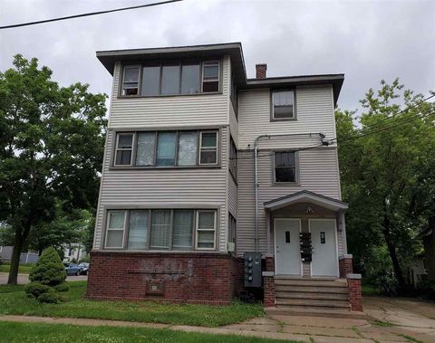 Photo of 932 Emerald Street 1B #1B, Madison, WI 53715 (MLS # 2022728)
