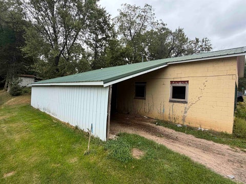 Photo of 28766 State Hwy 60 Road, Lone Rock, WI 53556 (MLS # 2032597)