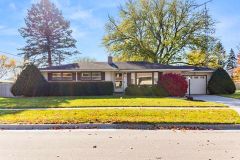 Photo of 2222 Rutledge Avenue, Janesville, WI 53545 (MLS # 2012189)