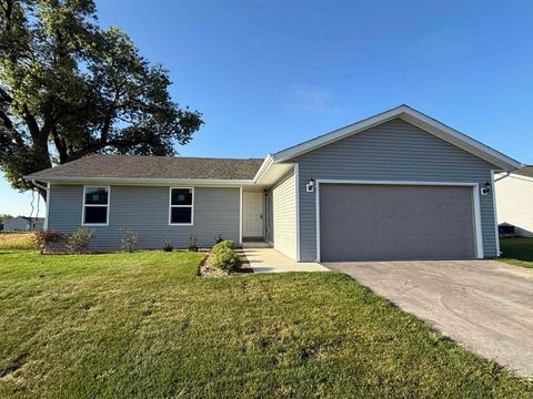 Photo of 636 E Maple Beach Drive, Edgerton, WI 53534 (MLS # 2009489)