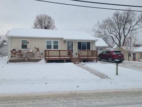 Photo of 165 E 8th Street, Richland Center, WI 53581 (MLS # 2015559)