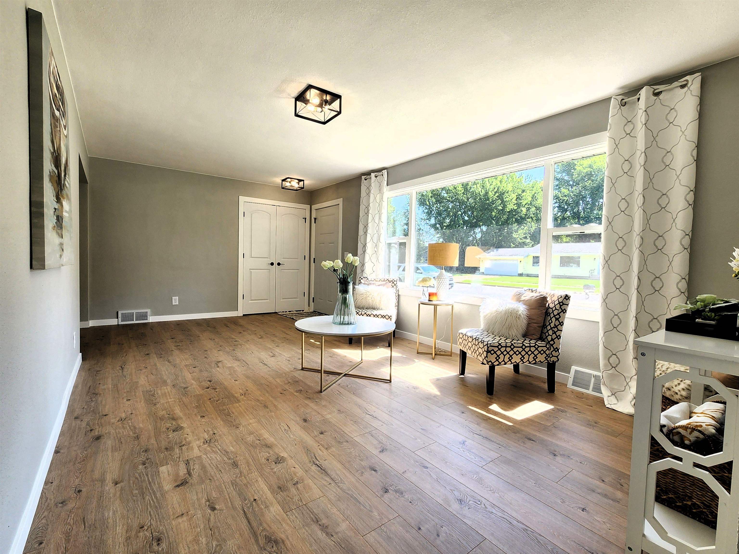 430 Woodview Drive