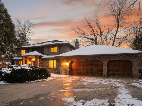 Photo of 4230 N Juniper Drive, Janesville, WI 53545 (MLS # 2010243)