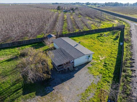 Photo of 11395 Prairie View Court, Red Bluff, CA 96080 (MLS # 26-145)