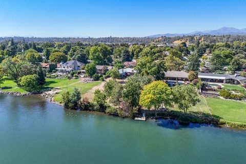 Photo of 3425 Riverview Drive, Redding, CA 96001 (MLS # 25-4358)