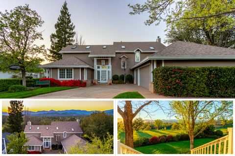 Photo of 6050 Gleneagles Court, Redding, CA 96003 (MLS # 26-1220)