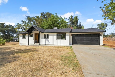 Photo of 20620 Scenic Drive, Cottonwood, CA 96022 (MLS # 26-4842)