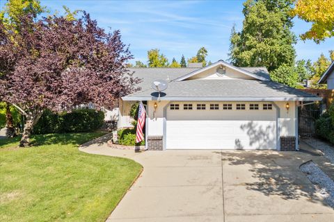 Photo of 2826 Antigua Drive, Redding, CA 96003 (MLS # 25-4527)