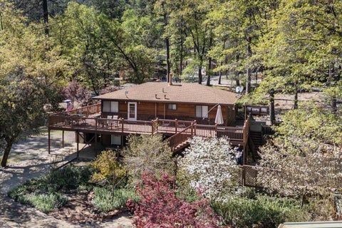 Photo of 17856 Lake Drive, Lakehead, CA 96051 (MLS # 26-2940)