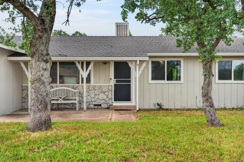 Photo of 22402 River View Drive, Cottonwood, CA 96022 (MLS # 26-2170)