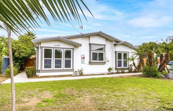 9380 LORI MAR CT, SPRING VALLEY, CA 91977 - Image 0573ebd6ad404bd8be4e5ec4826c7009/2197135459
